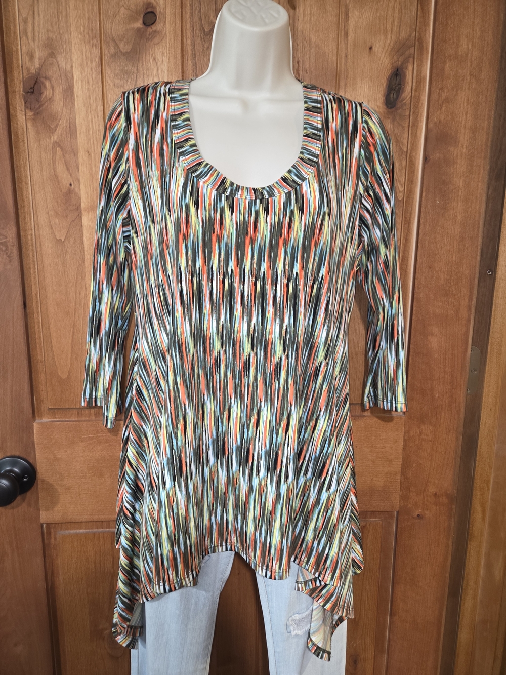 Karen Kane Multicolor Scoop‎ Neck Tunic with 3/4 Sleeves